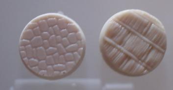 Peanas de resina